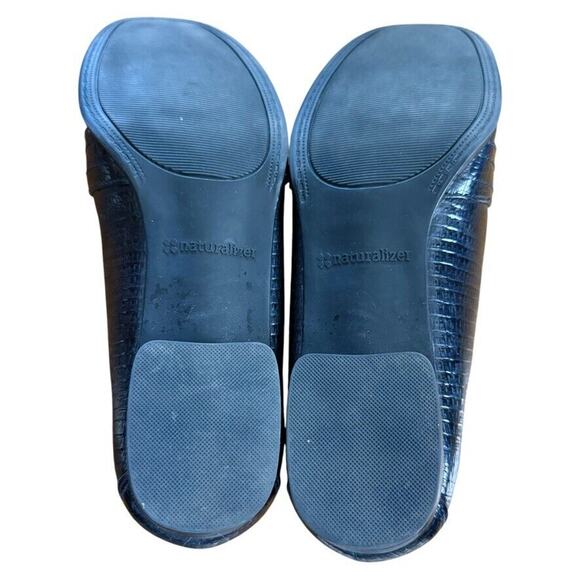 Naturalizer Benefit Womens Reptile Navy Block Heel Loafers Slip On Shoes 8.5 N - Picture 15 of 16